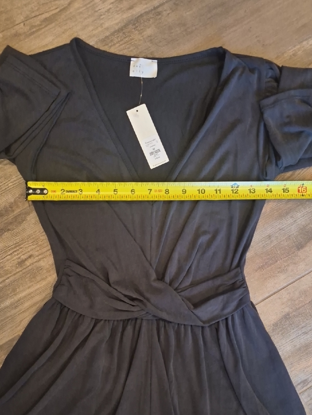 Francesca's Dee Elly Black Lightweight Long Sleeve Pleated Shoulder Romper, XS - Picture 8 of 11